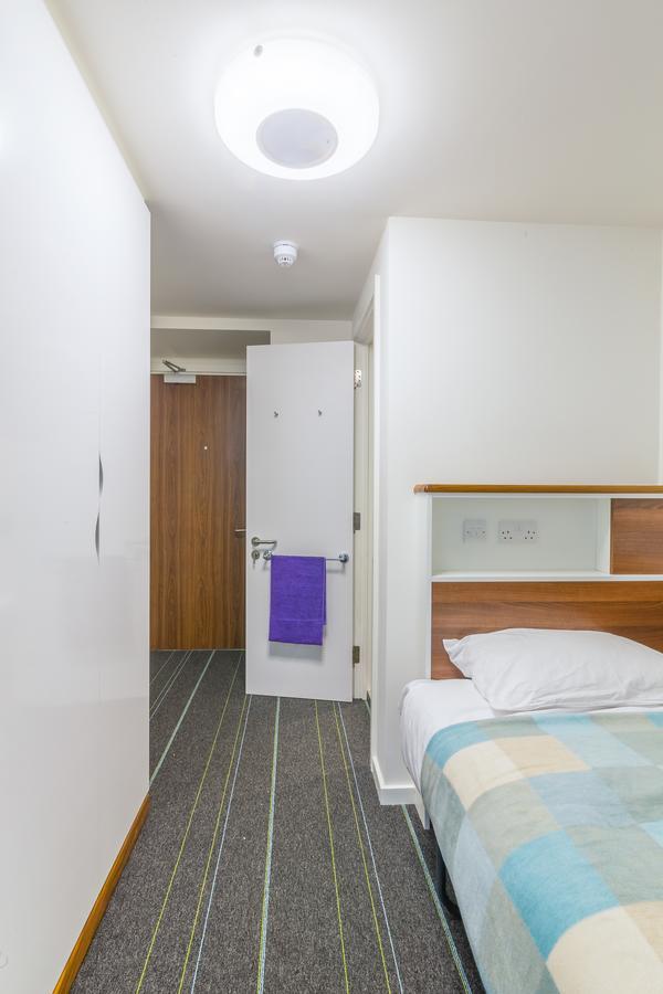 Garden Halls University Of * London