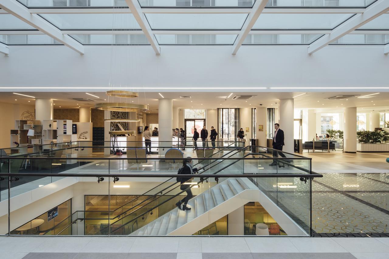 Garden Halls University Of * Londra